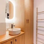 We Parisian Les Invalides Cozy Home